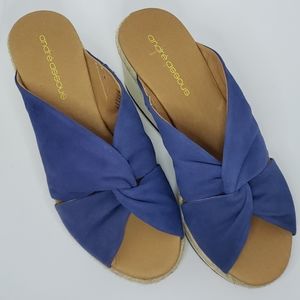 NWT Andres Assous Blue Prune Wedge Sandals Size 7